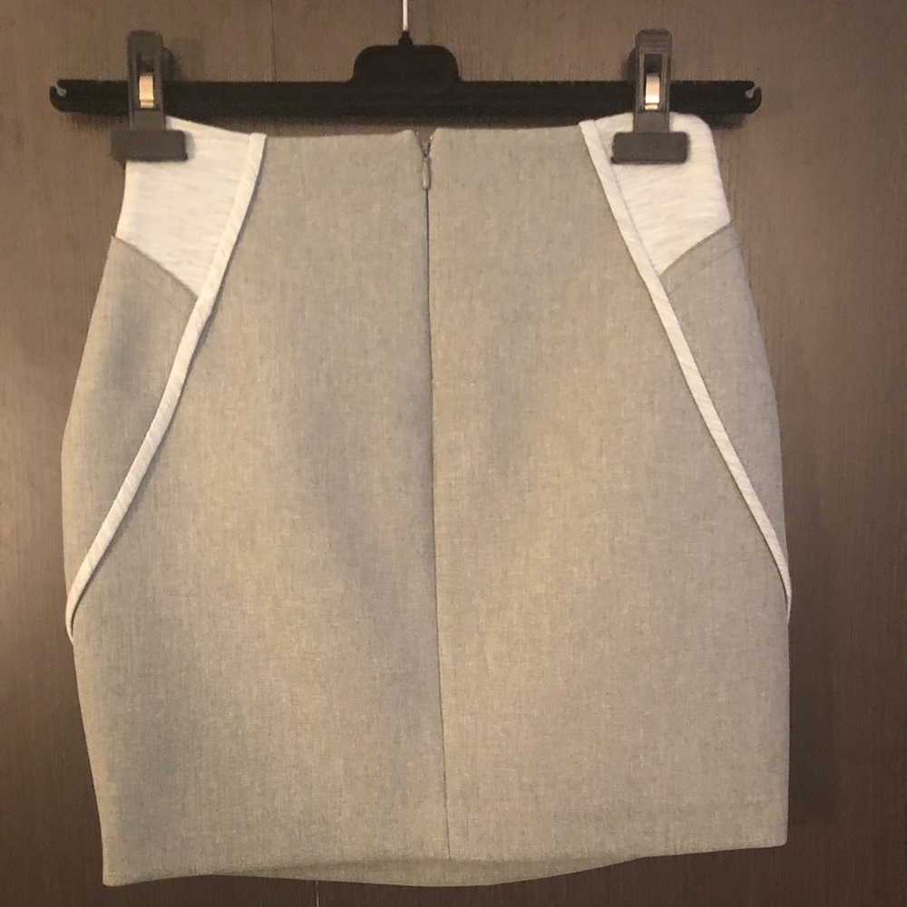 O’2nd skirt - Picture 2 of 4